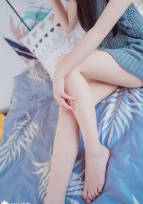 捅马蜂窝的女孩