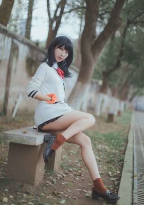 克莱尔的膝盖