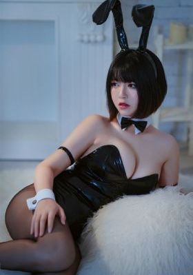蛋糕上的草莓